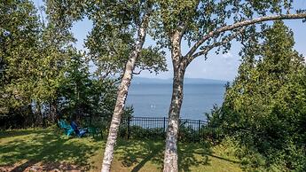 Camp Roosevelt 5 Bedroom Cottage by RedAwning