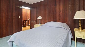 Camp Roosevelt 5 Bedroom Cottage by RedAwning