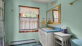 Camp Roosevelt 5 Bedroom Cottage by RedAwning