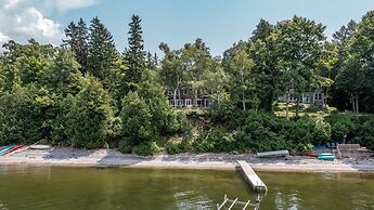 Camp Roosevelt 5 Bedroom Cottage by RedAwning