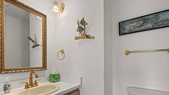 Camp Roosevelt 5 Bedroom Cottage by RedAwning