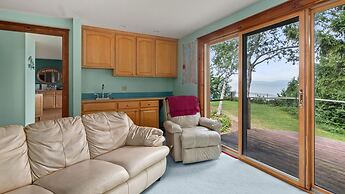 Camp Roosevelt 5 Bedroom Cottage by RedAwning