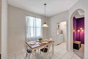 Minniehaha Castle Retreat 4 Bedroom Home by RedAwning