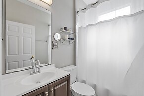 Minniehaha Castle Retreat 4 Bedroom Home by RedAwning