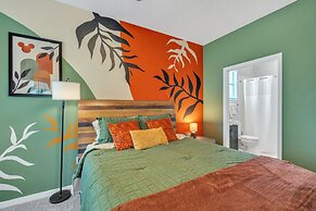 Minniehaha Castle Retreat 4 Bedroom Home by RedAwning