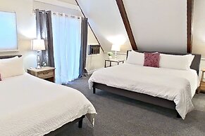 The Valley View: Pine Mountain Lake Cabin 4 Bedroom Home by RedAwning