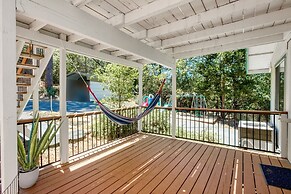 The Valley View: Pine Mountain Lake Cabin 4 Bedroom Home by RedAwning