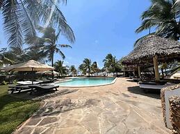 Lux Suites Tembo Court Apartments