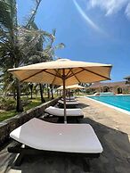 Lux Suites Tembo Court Apartments
