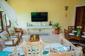 Lux Suites Tembo Court Apartments