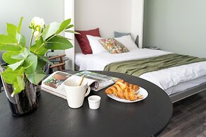 CentralStudio with Rooftop Terrace