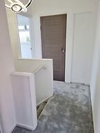 Private Gated Modern Home in Southampton - Estwood