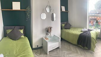 Wednesbury Retreat for Groups & Families