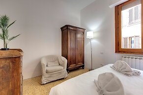 Mamo Florence - Erika & Keira Aparments