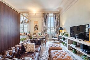 Timeless Palazzo in Lucca