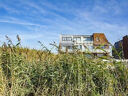 Fantastic Penthouse by the sea With Sauna