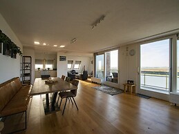Fantastic Penthouse by the sea With Sauna