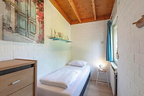 Bungalow in Callantsoog Near Sandy Beach