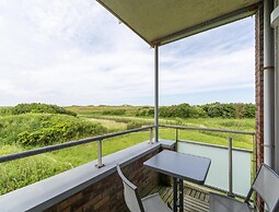 Cozy Apartment With Balcony