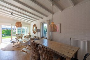 Bungalow in Callantsoog Near the Beach