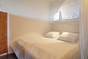 Apartment With Kitchen