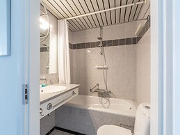 Apartment With Kitchen