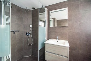 Amicable Villa With Whirlpool