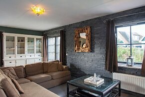 Amicable Villa With Whirlpool