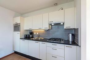 Elegant Penthouse With Patio