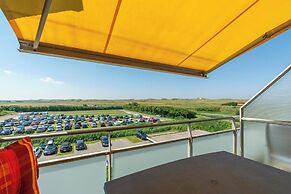 Elegant Penthouse With Patio