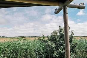 Beach Lodge With Garden
