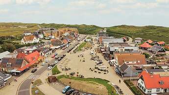 Beach Lodge With Garden