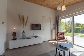 Bungalow in Callantsoog Near Sandy Beach