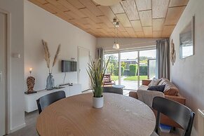 Bungalow in Callantsoog Near Sandy Beach