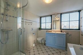 Dutch Beach Hideaway w/ Parking