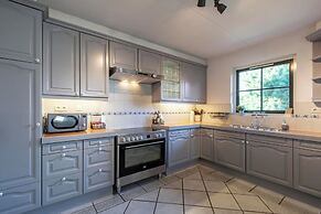 Dutch Beach Hideaway w/ Parking