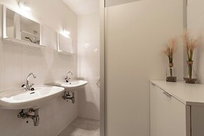 Lovely Apartment With Patio