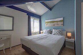 Beach Lodge in Callantsoog Near Dunes