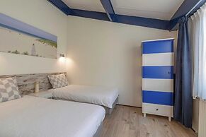 Beach Lodge in Callantsoog Near Dunes