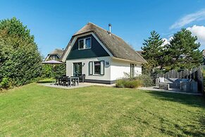 Beachside Villa With Garden