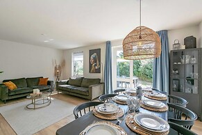 Beachside Villa With Garden