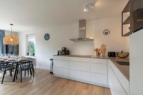 Beachside Villa With Garden