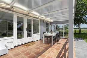 Modern Holiday Home With Large Garden