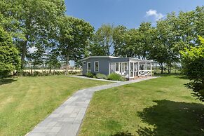 Modern Holiday Home With Large Garden