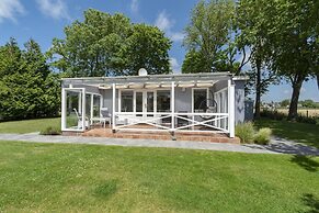 Modern Holiday Home With Large Garden