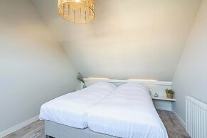 Elegant Beachside Holiday Home