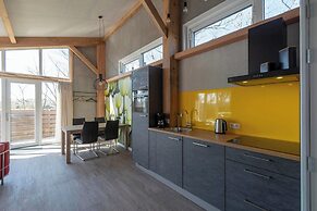 Gorgeous Holiday Home With Patio