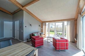 Gorgeous Holiday Home With Patio