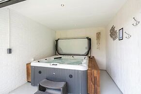 Holiday Home Callantsoog With Jacuzzi