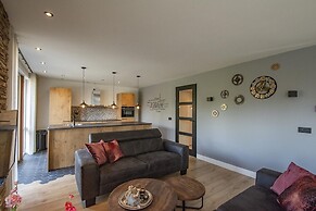 Spacious Bunglow With Garden